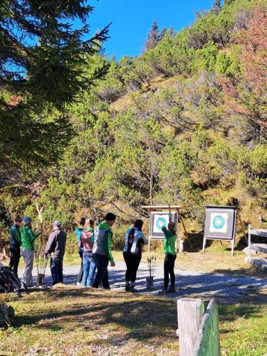 3E4C3894-AFEA-4F25-B260-13D9B444A9EB