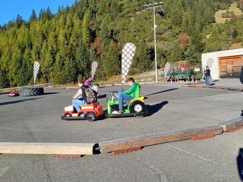 A9AD500B-A4BE-4ECB-A0D1-DBC1CC48FBEB