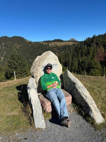 CCE4B817-4DD4-4994-87DD-40E4D098E2A4