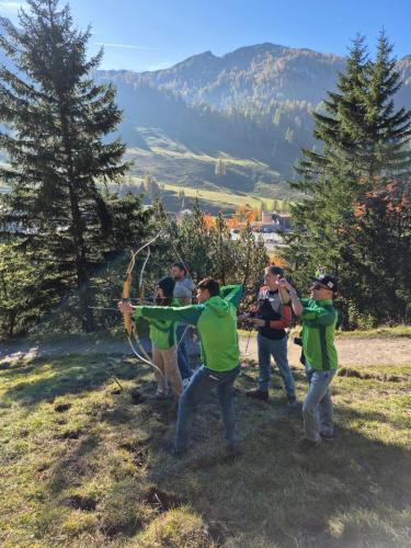 EE4DAA92-D8EF-4CEF-8952-B04E8C525AD5